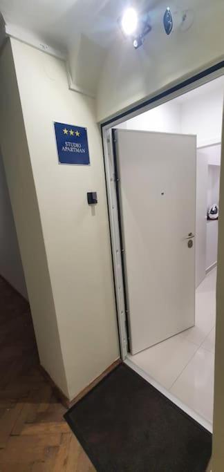 Studio Apartman Lenox Rijeka Zewnętrze zdjęcie